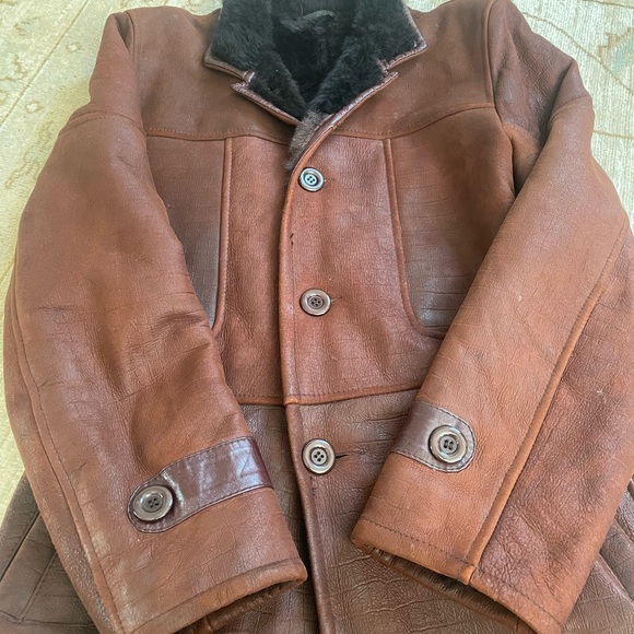 Vintage genuine leather and full fur lined coat - Picture 5 of 9